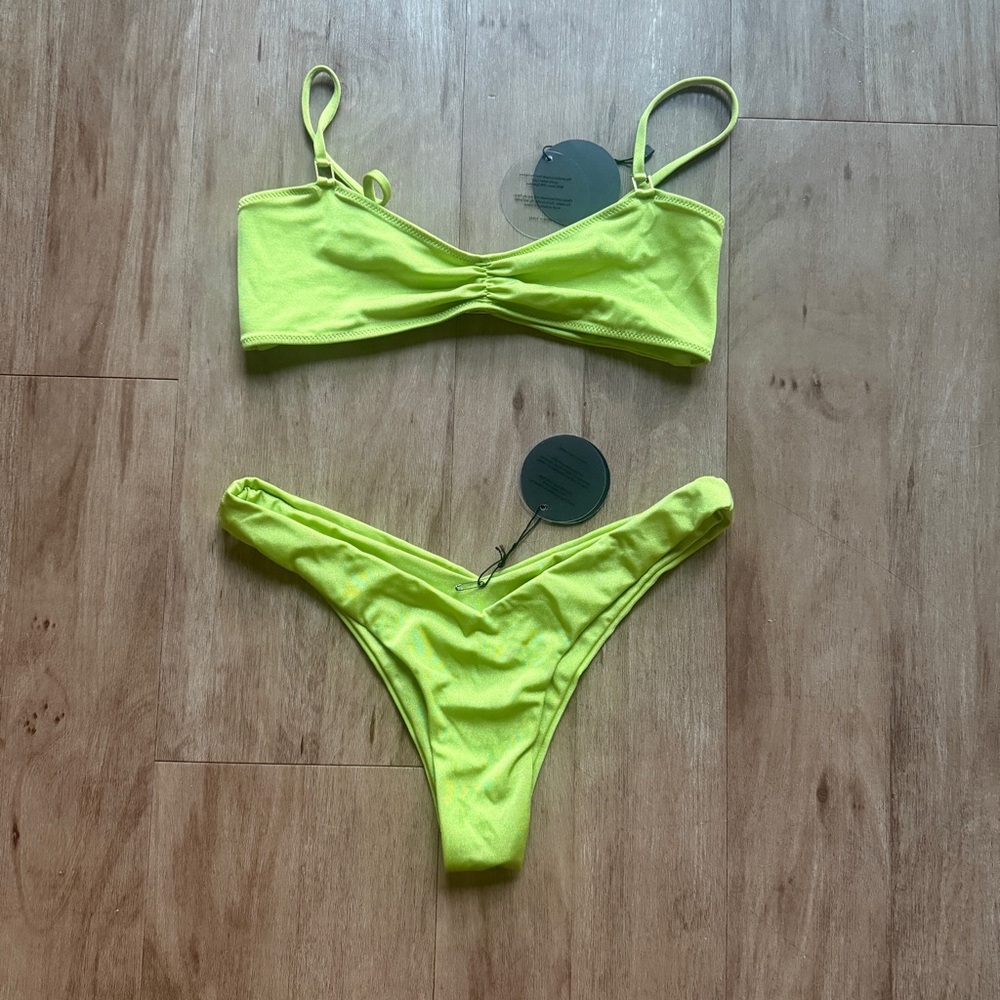 Green Sommer Swim bikini! As seen on Kendall Jenner. NEW WITH TAGS